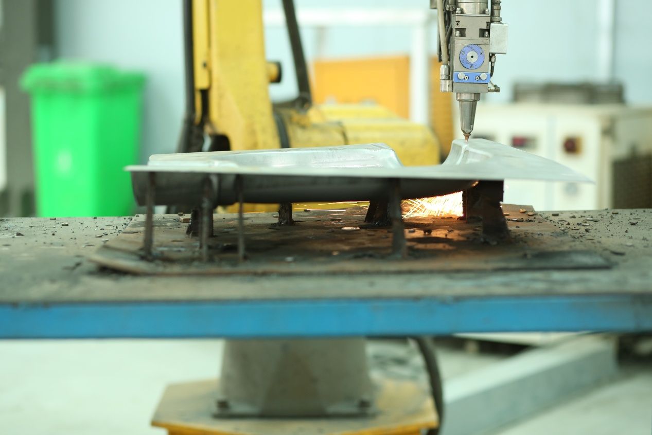 Hệ thống cấp liệu tự động Debabrother đạt được khả năng vận chuyển hiệu quả và chính xác