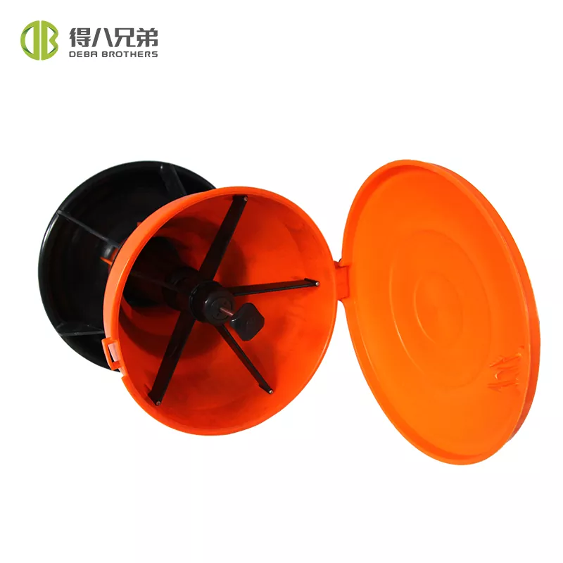 Máng ăn tự động cho heo con