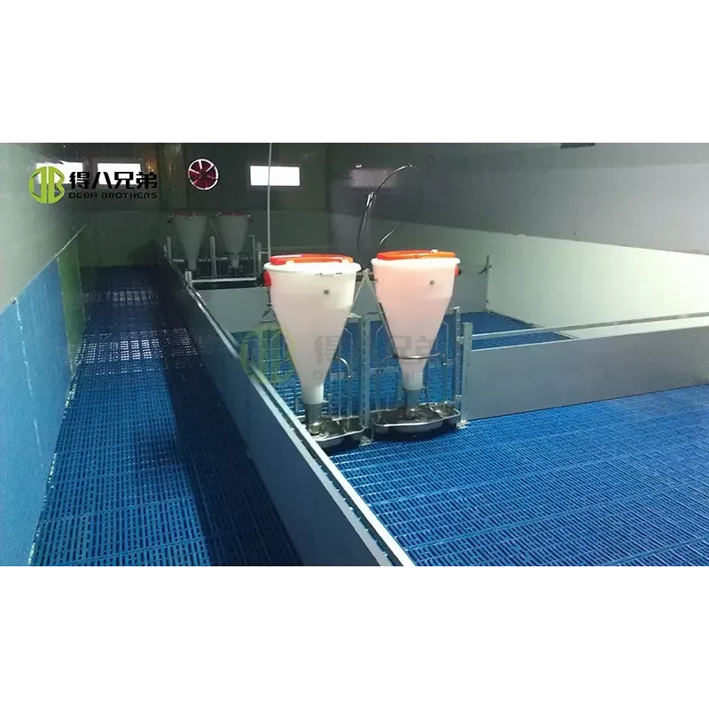 Thùng nhựa PVC bao quanh